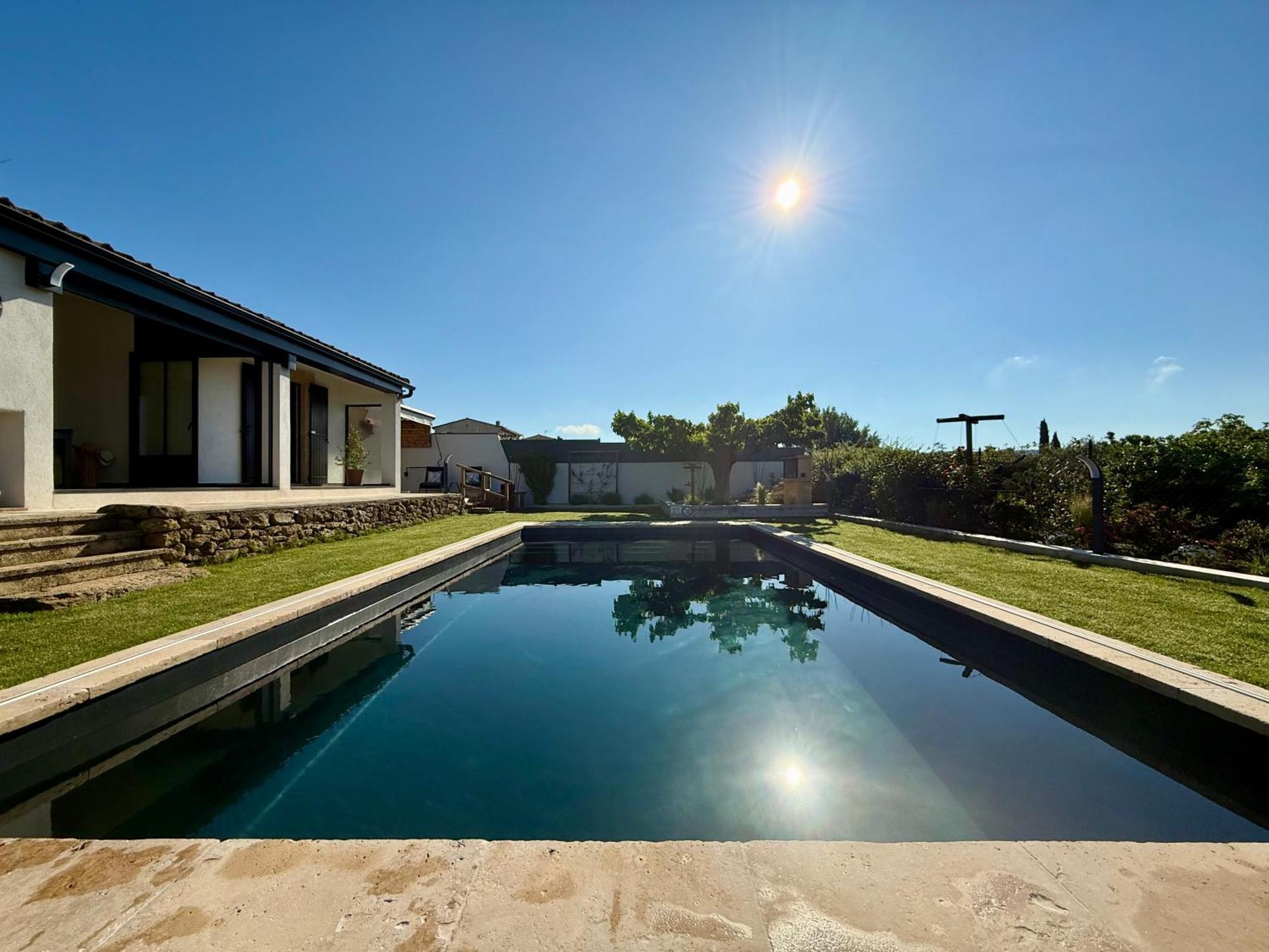 Une Nuit En Luberon Puyvert Exterior photo