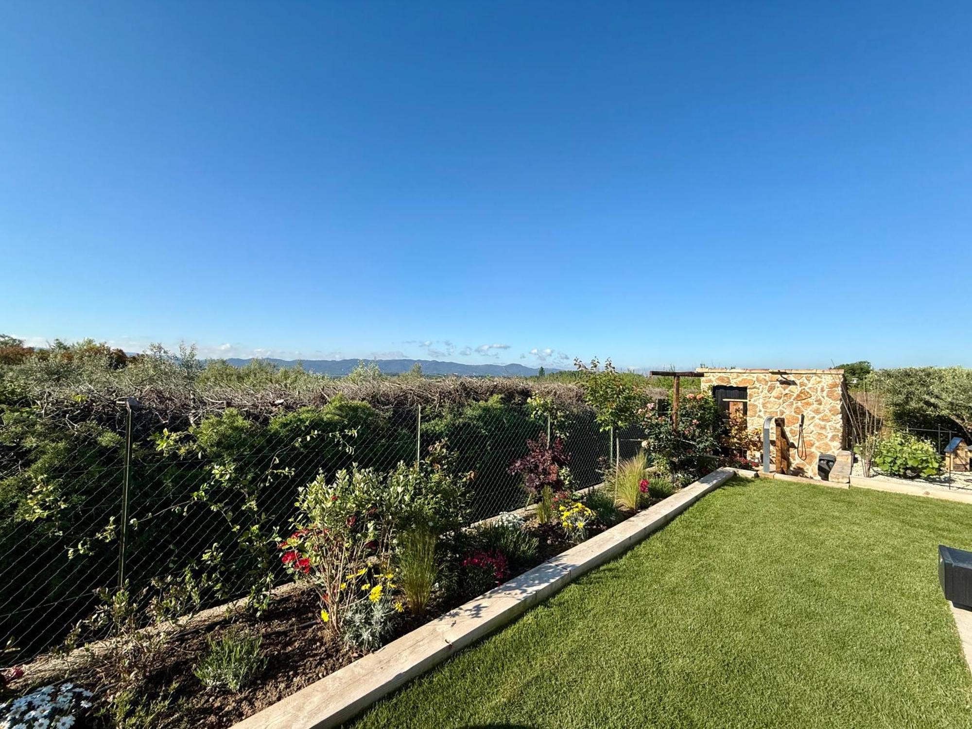 Une Nuit En Luberon Puyvert Exterior photo