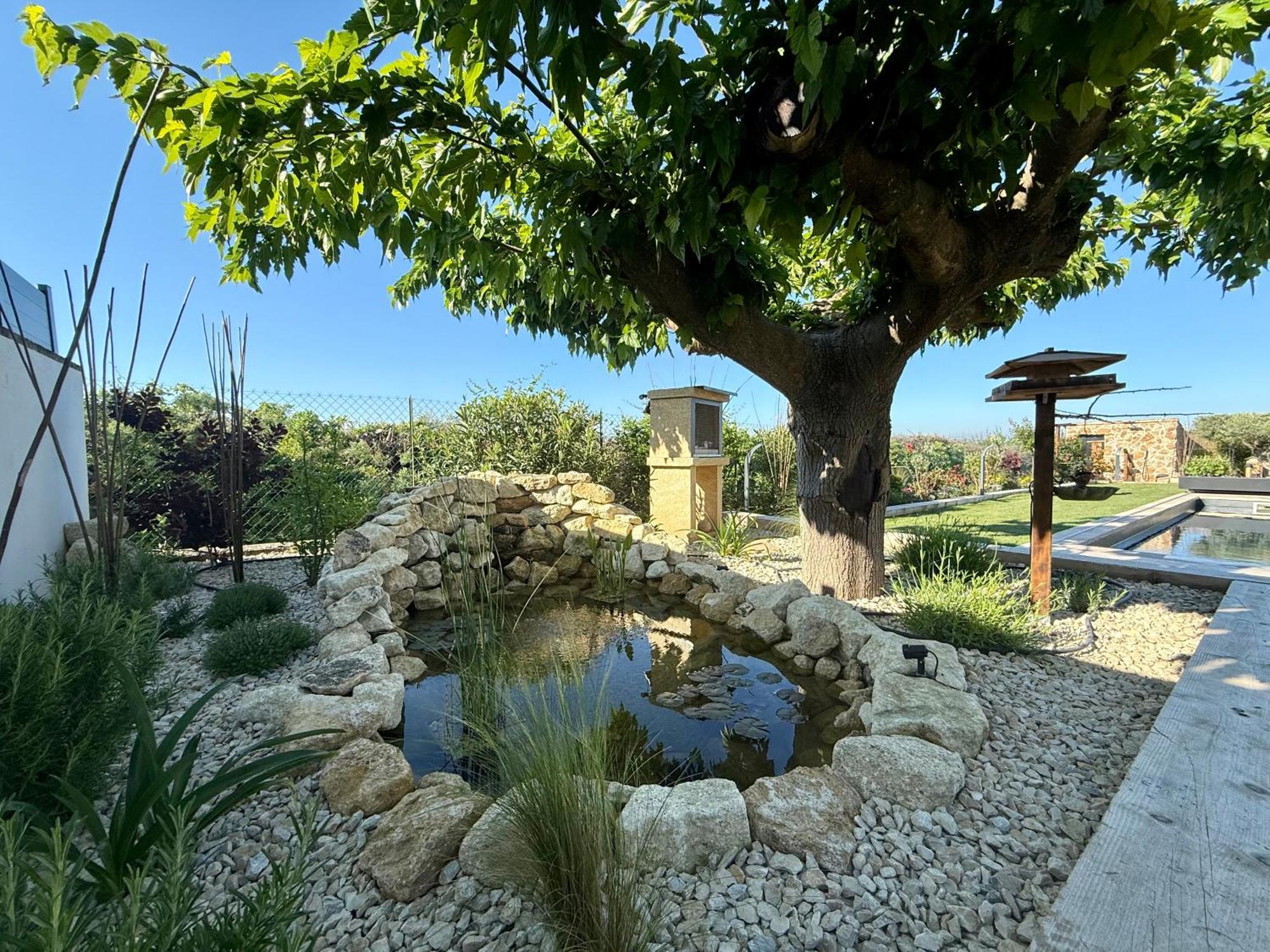 Une Nuit En Luberon Puyvert Exterior photo