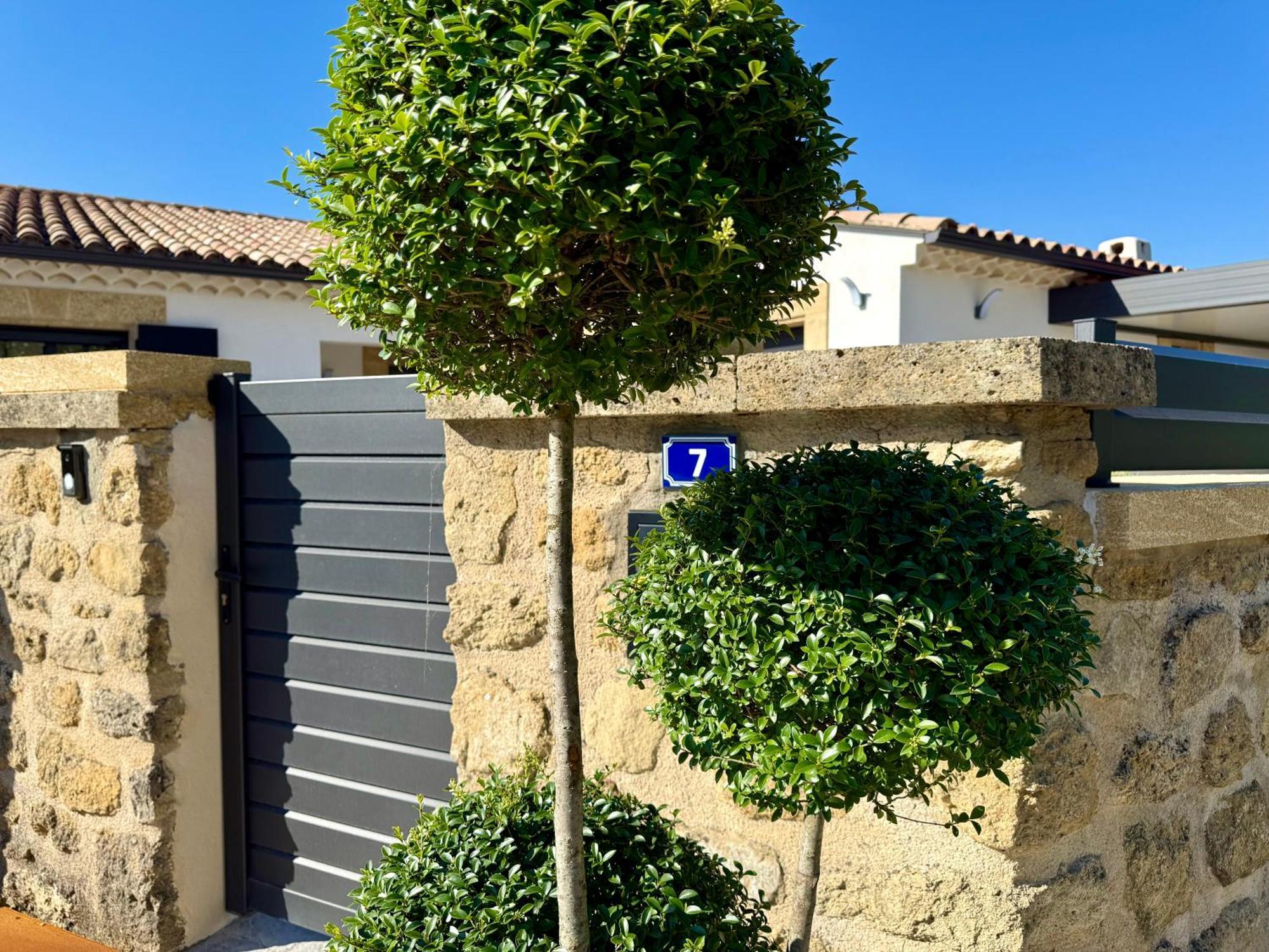 Une Nuit En Luberon Puyvert Exterior photo