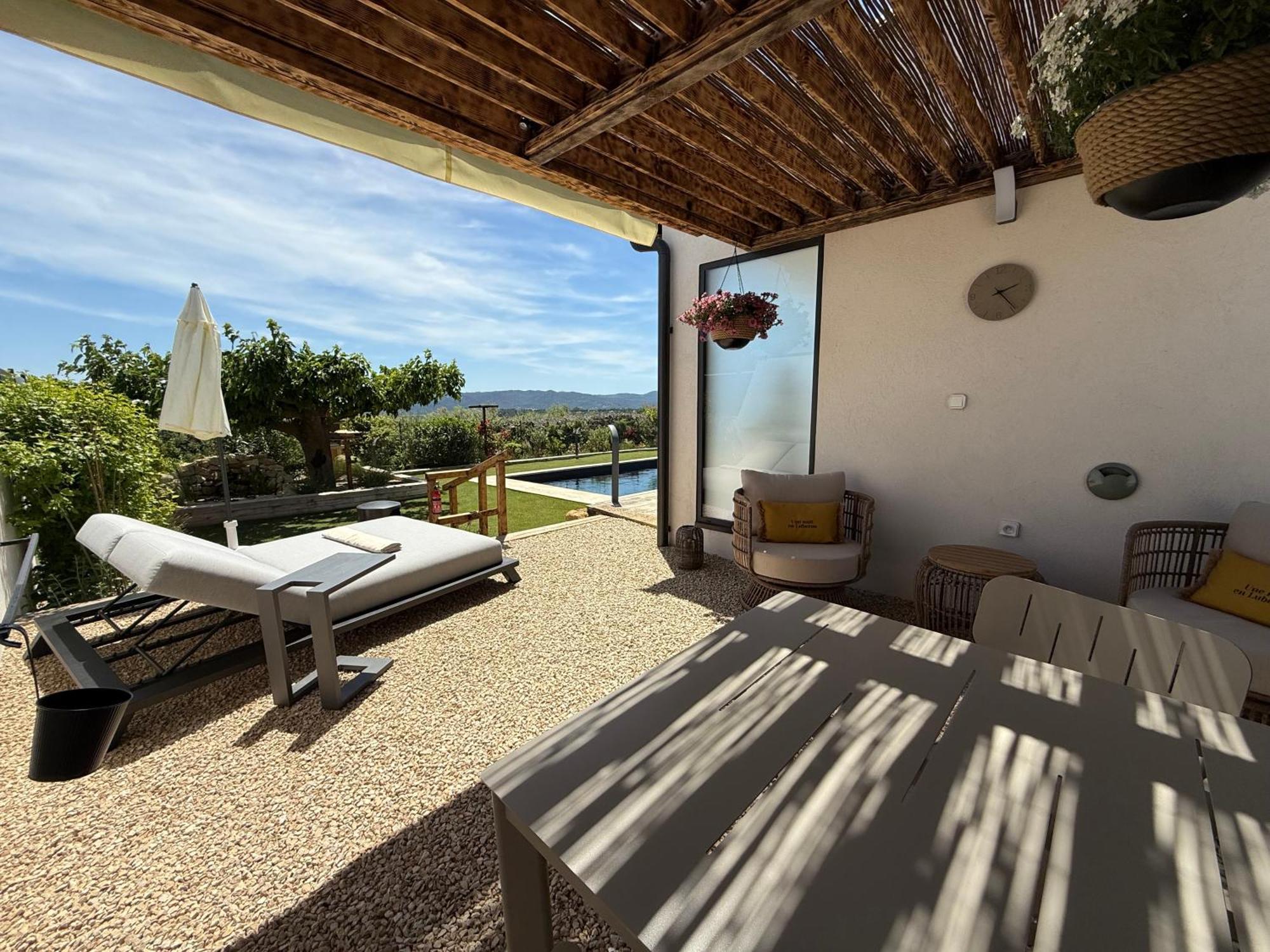 Une Nuit En Luberon Puyvert Exterior photo