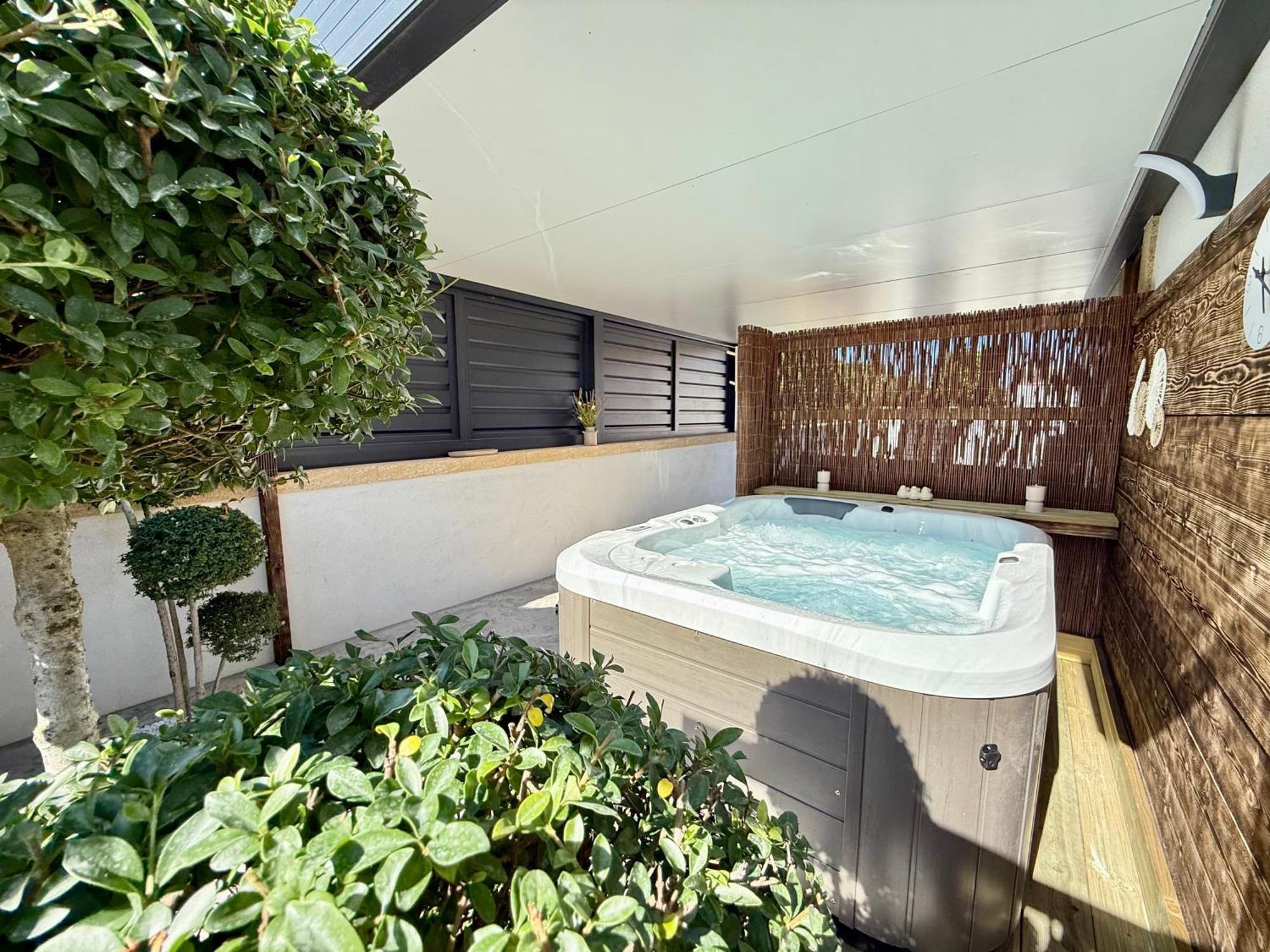 Une Nuit En Luberon Puyvert Exterior photo
